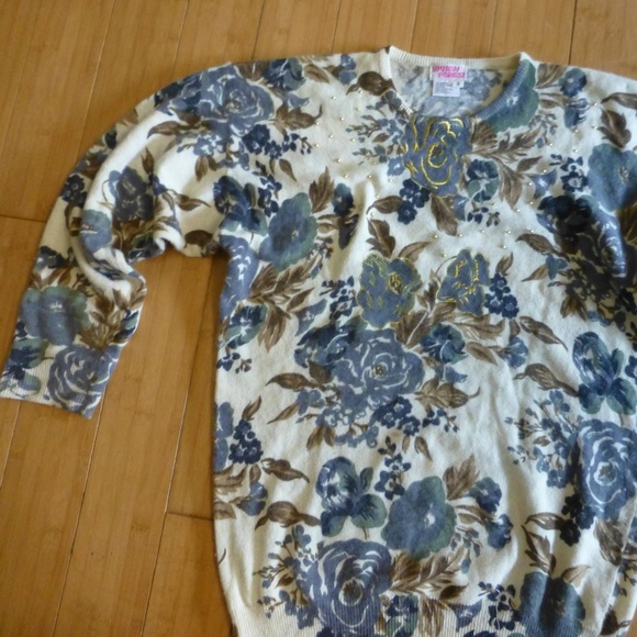 Vivian Forest floral fall sweater beading pearls s - Picture 3 of 3